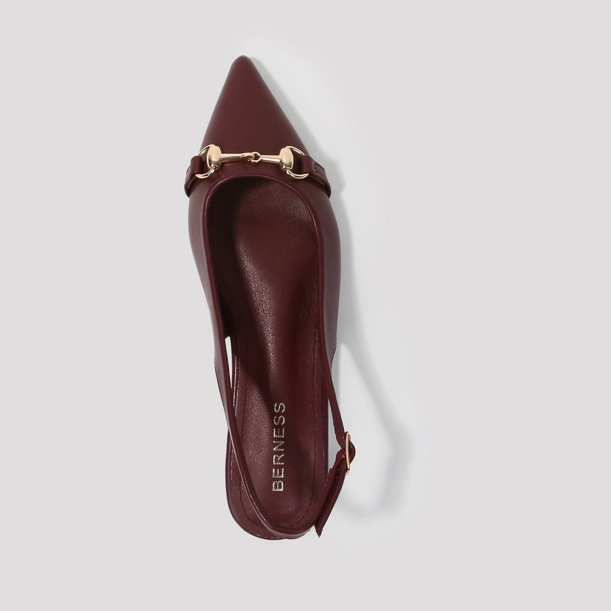 Обувь BERNESS Women's Rio Chain Accent Faux Leather Slingback Flats Wine 10 — фото 2