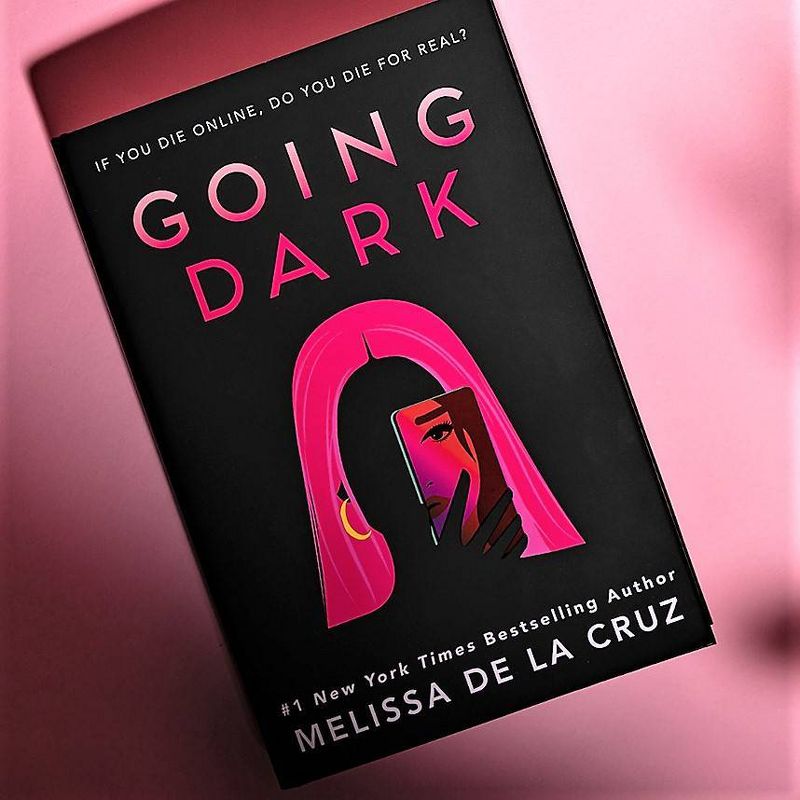 Going Dark - by Melissa de la Cruz, 2 of 9