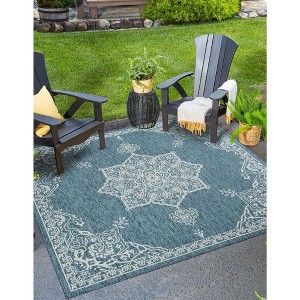 Unique Loom Outdoor Traditional Antique Medallion Woven Area Rug - 1 of 4