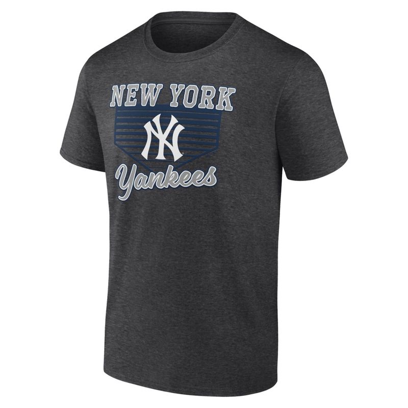 MLB New York Yankees Men's Gray Core T-Shirt, 2 of 4