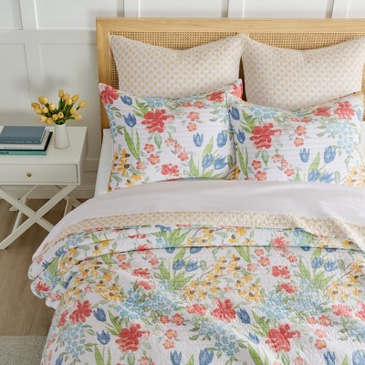 Radella Full/Queen White Cotton Reversible Quilt Set
