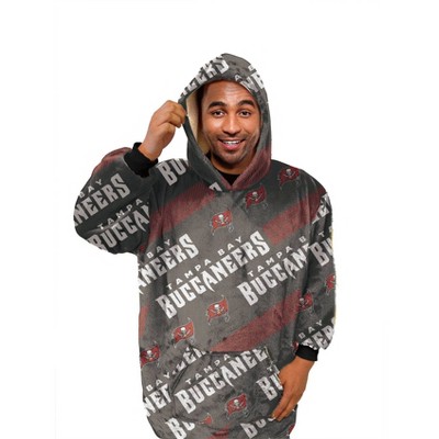 NFL Tampa Bay Buccaneers Repeat Logo with Faux Shearling Bloncho Blanket