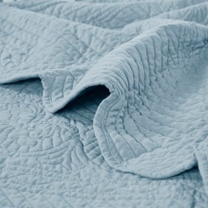 Vynxaria Oversized Quilted Throw - Cozy Blue 60"x72" with Scalloped Edges - 1 of 4