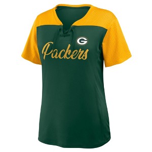 NFL Green Bay Packers Women's Short Sleeve Lace Up V-Neck Top - 1 of 3