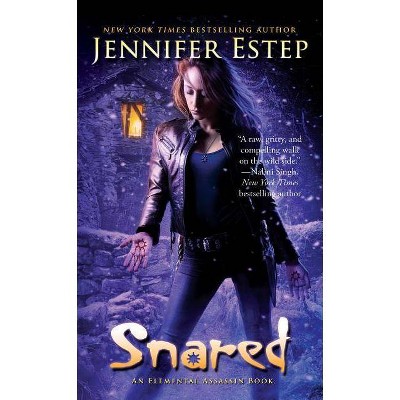 Snared, 16 - (Elemental Assassin) by  Jennifer Estep (Paperback)