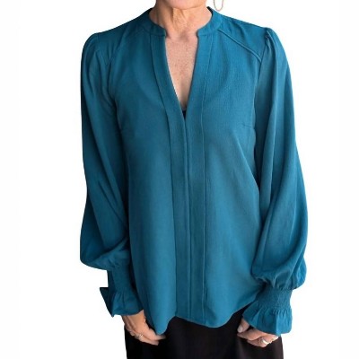 Women's Essential Blouse - Vine & Love