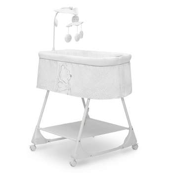 Delta Children Disney Winnie the Pooh Bassinet with Stationary Mobile Arm, Vibration, Nightlight and Music - White/Gray