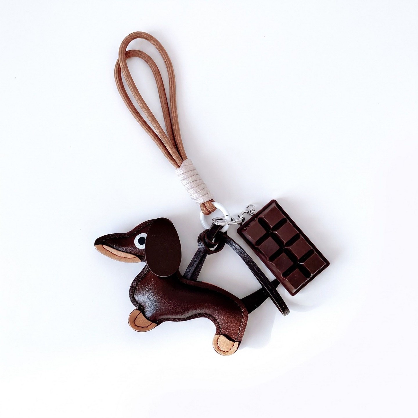 Брелоки Alilang 2-Piece Dachshund Dog Bag Charm Keychain Chocolate Bar Accent Rope Loop Purse Accessory - Coffee, цвет: Шоколадный — фото 1