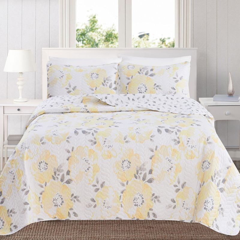 Great Bay Home All-Season Reversible Quilt Set With Shams, 1 of 7