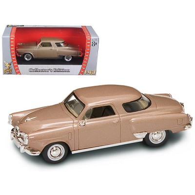 1950 Studebaker Champion Golden Tan 1/43 Diecast Model Car by Road Signature