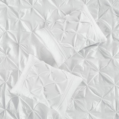 White Full 7-Piece Tufted Comforter Set with Shams