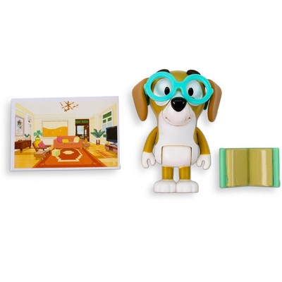 Moose Toys Bluey Action Figure Story Starter Pack | Honey & Book