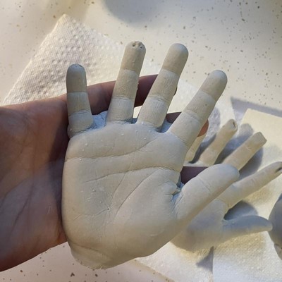 GESTURES HAND MOLD - THE TOY STORE