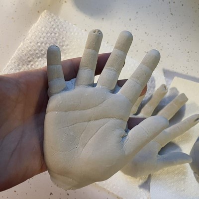 DIY: How to Create Hand Casting Art Using Alginate - Mom Spark - Mom Blogger