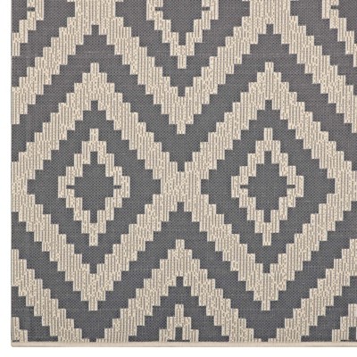 Elegant Geometric Diamond Trellis 5x8 Gray Synthetic Area Rug