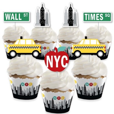 Big Dot of Happiness NYC Cityscape - Cupcake Decoration - New York City Party Cupcake Wrappers and Treat Picks Kit - Set of 24