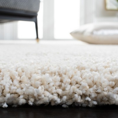 Ivory Square Shag Rug with Wool and Synthetic Fibers