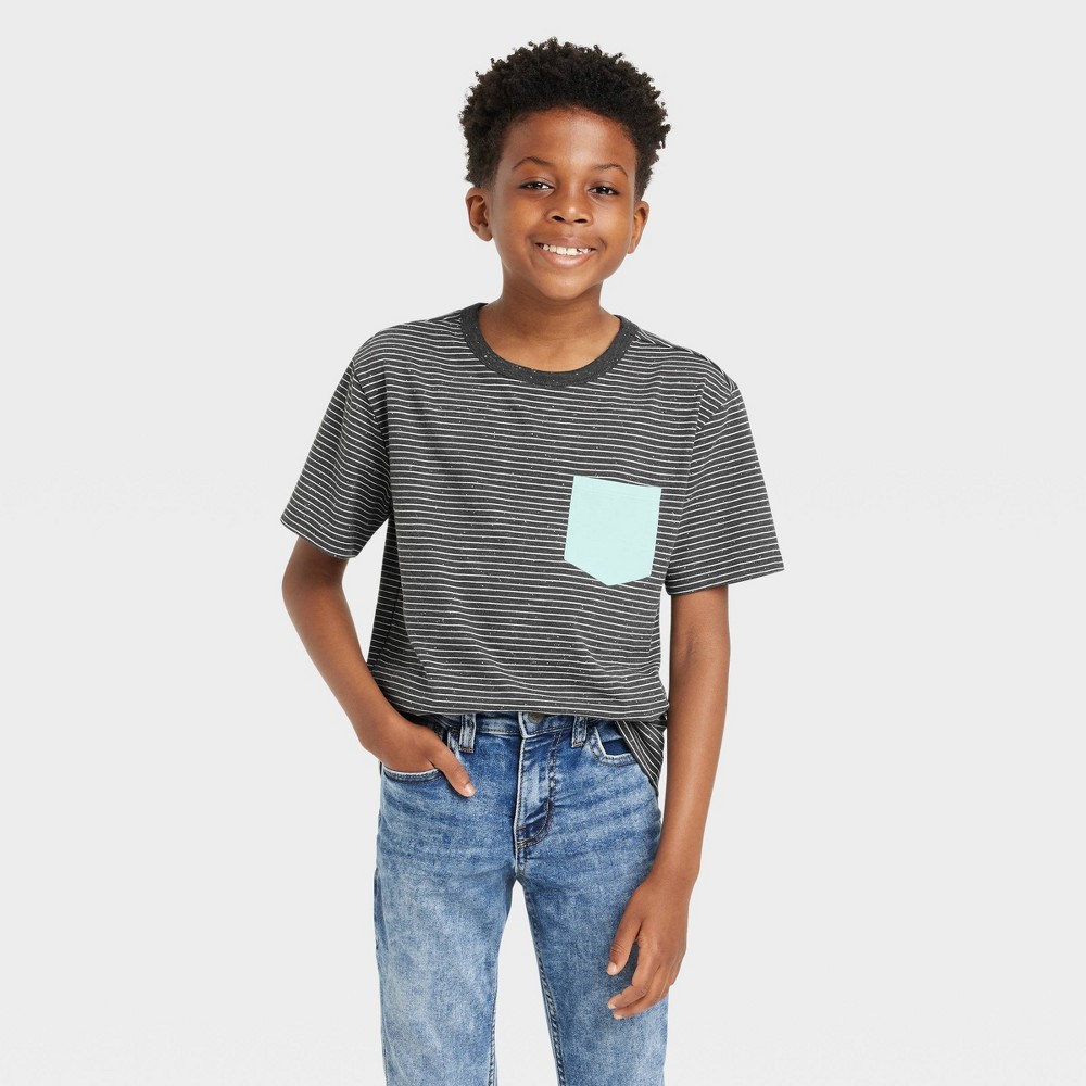 Size M (8/10) Boys' Striped Short Sleeve Colorblock T-Shirt - Cat & Jack Charcoal Gray M