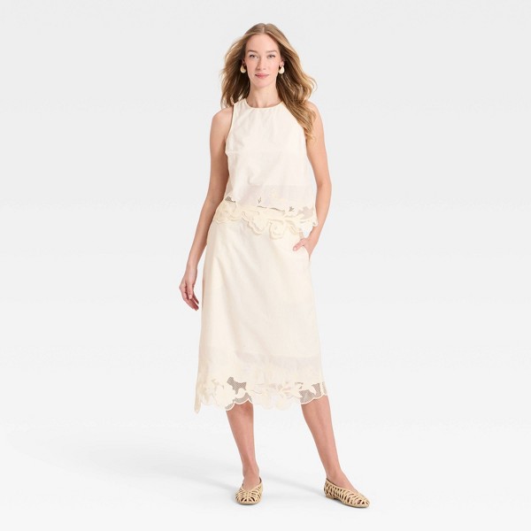 Top artesanal adornado para mujer - A New Day™ Crema 3