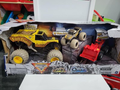 Monster Jam, Official Radical Rescue vs. Earth Shaker Die-Cast Monster  Trucks, 1:64 Scale, 2 Pack