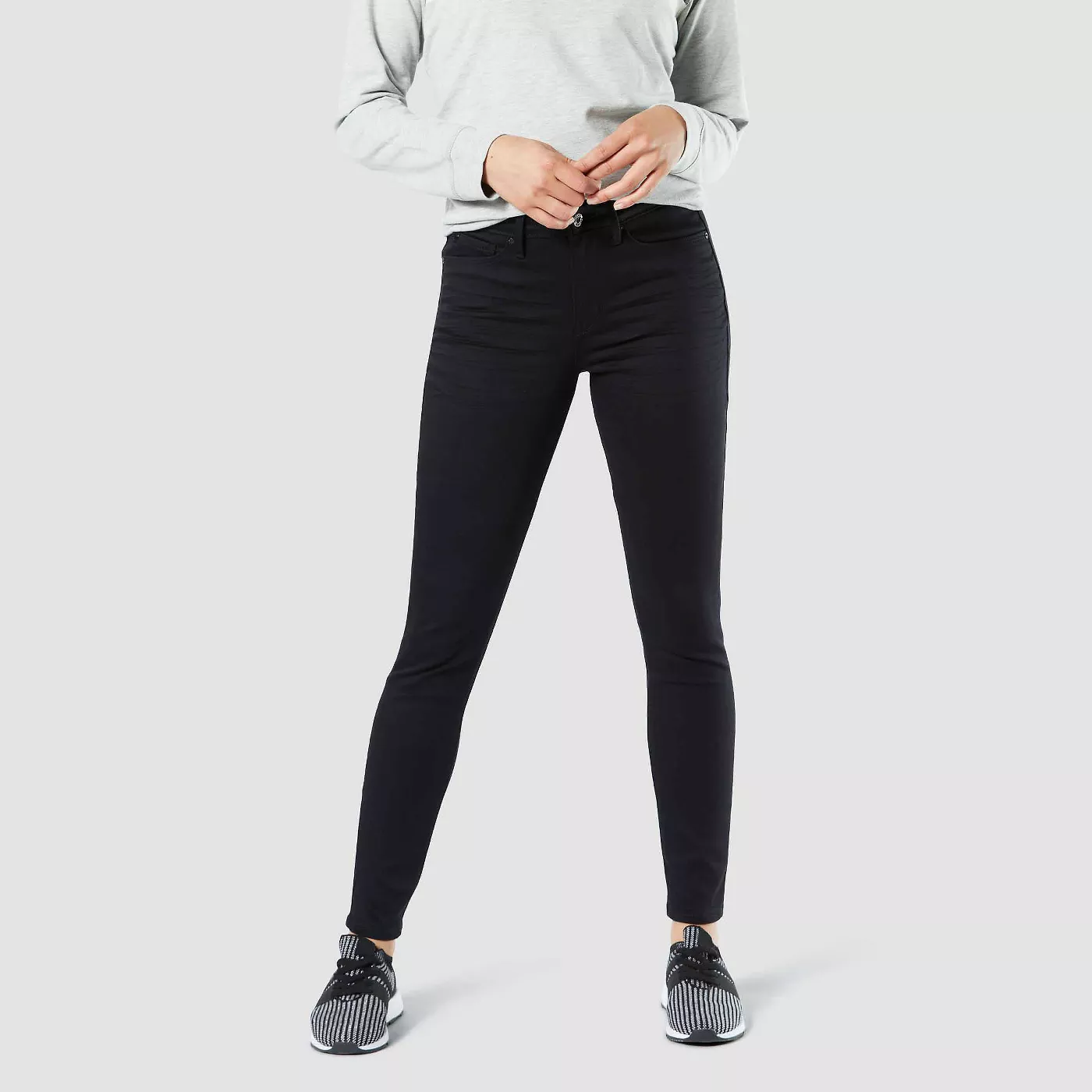 DENIZEN® from Levi's® Women's High-Rise Skinny Jeans - image 1 of 3