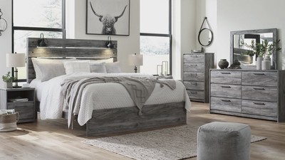 Coastal Charm Smokey Gray 6-Drawer Dresser with Modern Handles