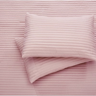 Blush Queen Microfiber 3-Piece Comforter Set