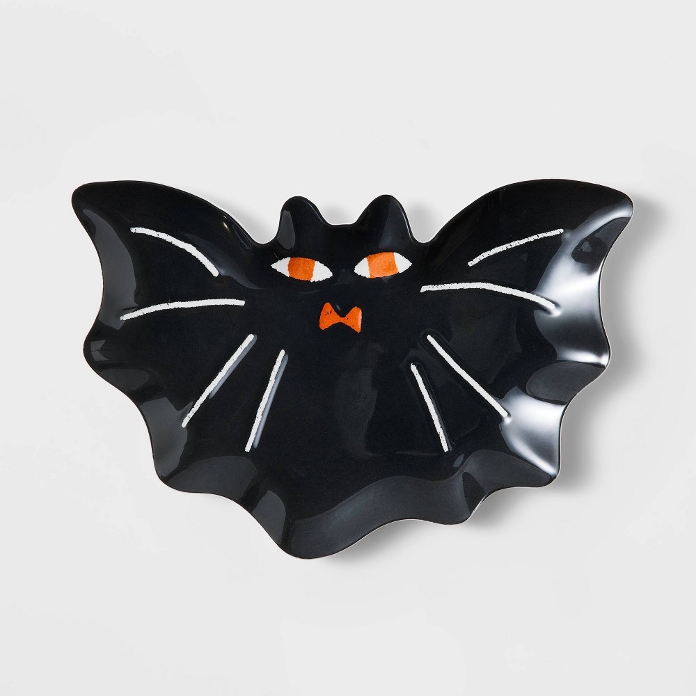 Halloween Figural Dining Plate 'Bat' - Hyde & EEK! Boutique. Case Pack of 12.