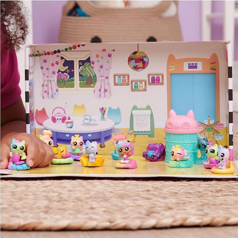 Gabby’s Dollhouse, Meow-mazing Mini Figures 12-Pack, 3 of 4