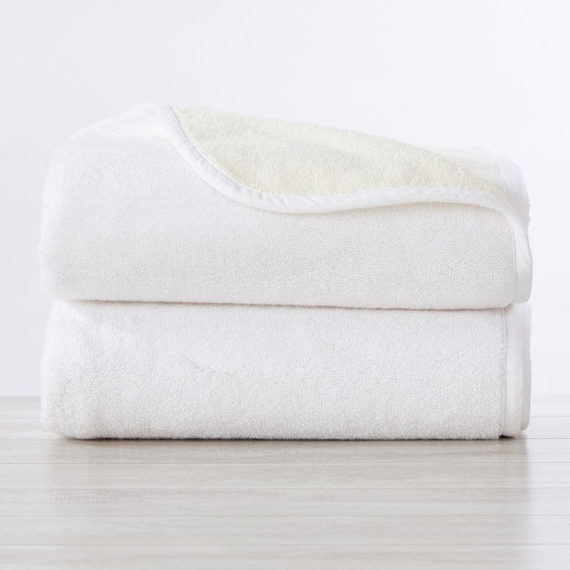 Great Bay Home Cotton Two-Toned Reversible Quick-Dry Towel Set, 1 of 8