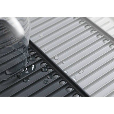 Gray Expandable Draining Mat with Ribbed Design
