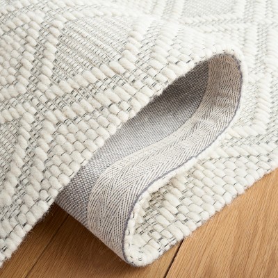 Ivory Coast Artisan 6' Square Hand-Tufted Wool Rug