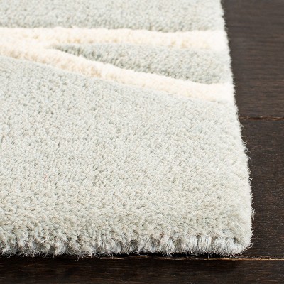 Handmade Gray Round Tufted Wool and Viscose Rug