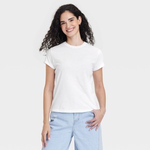 Women's Short Sleeve T-Shirt - Universal Thread™ - 1 of 4