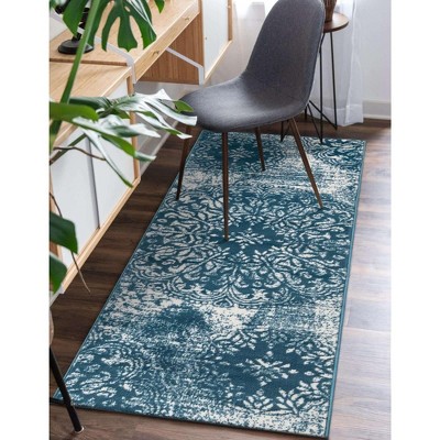 Reversible Blue Floral Synthetic 7' Round Area Rug