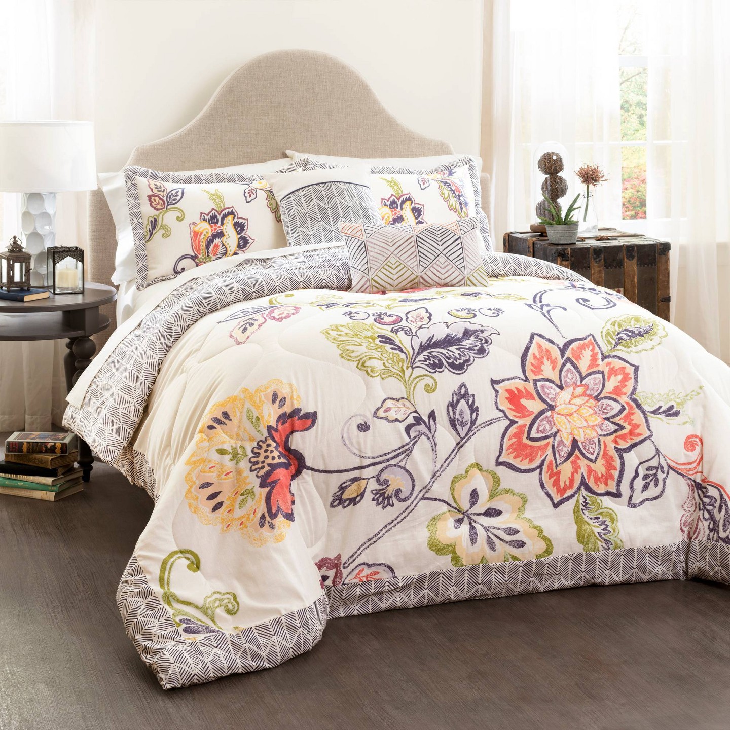 Комплект с одеялом Lush Decor Aster Quilted Comforter Set (Full/Queen) Coral&Navy 5pc - Lush Décor: Reversible Microfiber Bedding, Farmhouse Bohemian Style, цвет: Коралловый — фото 1
