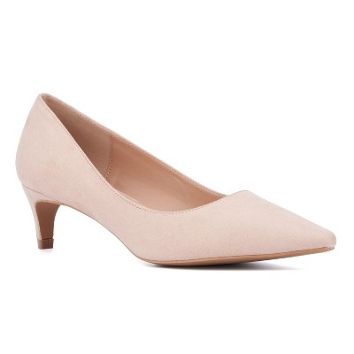 New York & Company Women's Kaelyn Kitten Heel Pump