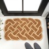 JONATHAN Y Maeve Classic Coastal Scalloped Basketweave Coir Indoor/Outdoor DoorMat - 3 of 4