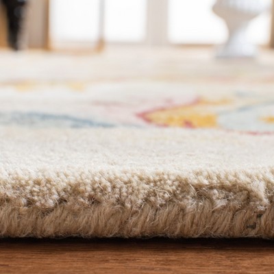 Savonnerie Sage and Beige Wool 5' x 8' Hand-Tufted Area Rug