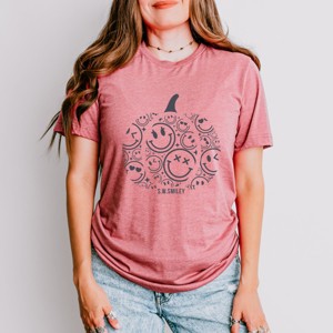 Simply Sage Market S.W.Smiley Pumpkin Outline Short Sleeve Tee - 1 of 4