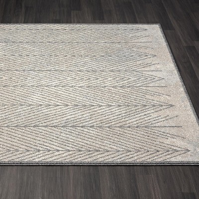 Gray Geometric Patterned Stain-Resistant Area Rug 2x3