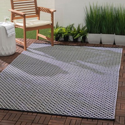 Trellis Black and Ivory Handwoven Synthetic Runner Rug