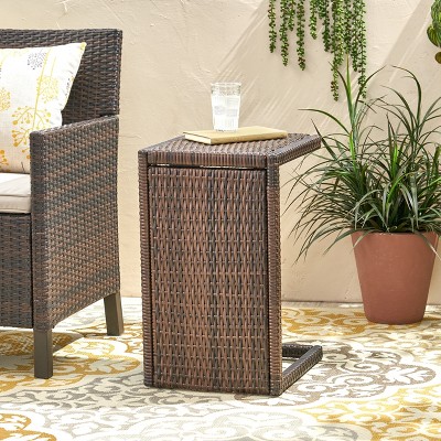 VYNXARIA outdoor Patio C-shaped side tables