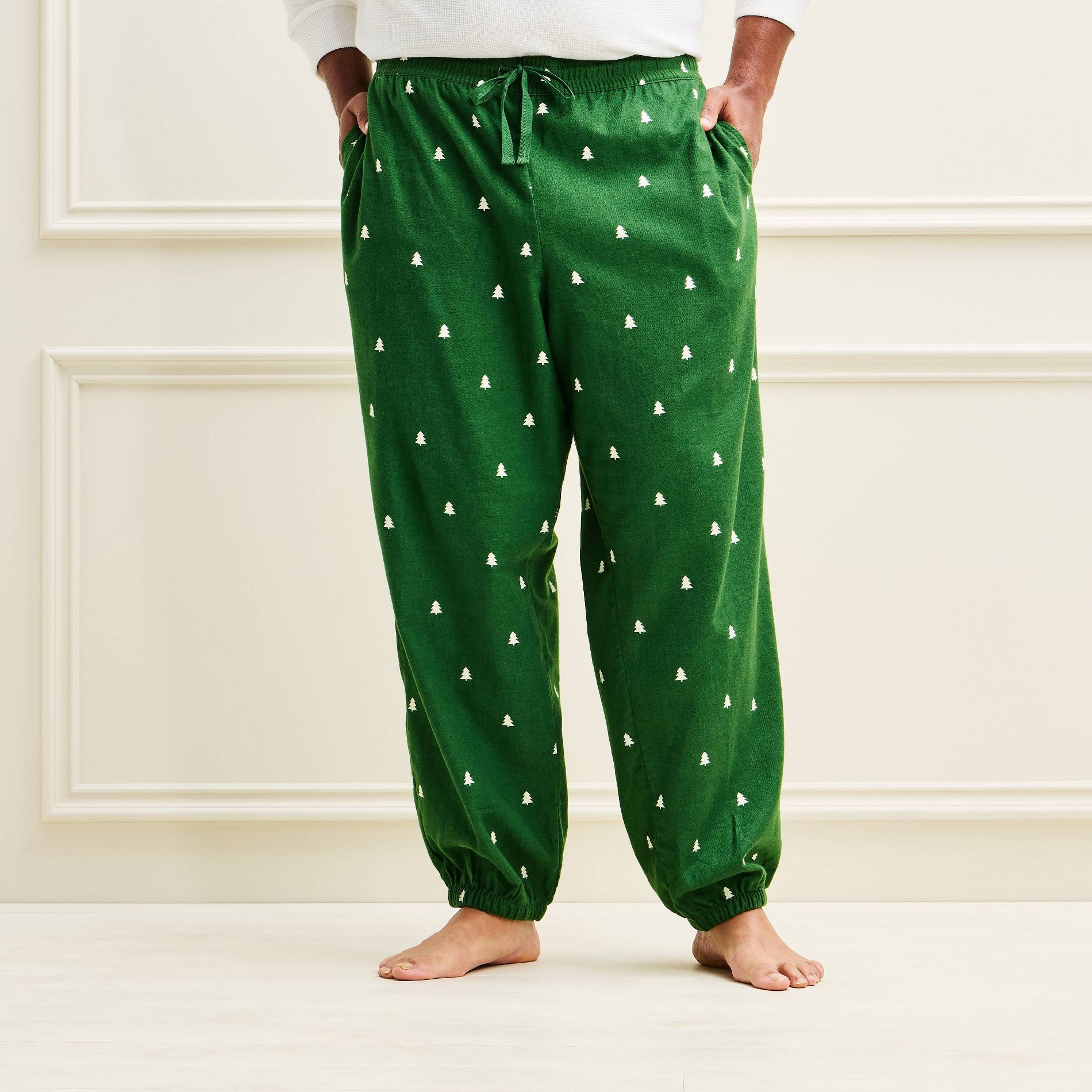 Men's Holiday Tree Flannel Matching Family Pajama Joggers - Wondershop™ Green