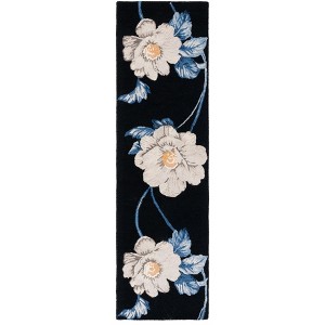 Jardin JAR739 Hand Tufted Rugs - Safavieh - 1 of 4