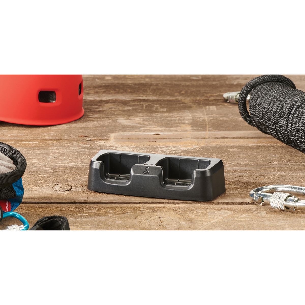 Cobra® microTALK® ACXT645 Rechargeable Walkie-Talkies for Family with NiMH Batteries, up to 35-Mile Range, FRS 22 Channels, Waterproof, NOAA®, Pa... - thumbnail 7
