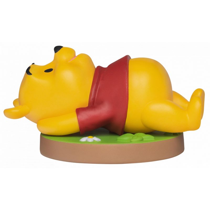 Disney Winnie the Pooh Series: Pooh Laid back ver (Mini Egg Attack), 1 of 4