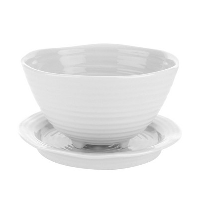Portmeirion Sophie Conran White Berry Set with Holder - 5.5 Inch Porcelain Bowl & 7 Inch Display Stand, Serving Piece for Fruit, Snacks, Desserts