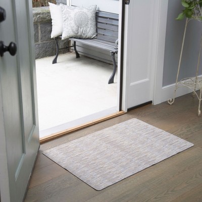 Smooth Step Grey and Gold Houndstooth Utility Mat