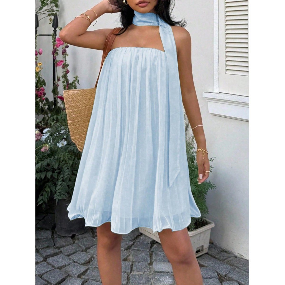 Женские платья EadianDree Solid Color Pleated Hem Mini A-Line Dress Sleeveless Backless Women's Fashion Basic Dresses,blue,Medium — фото 2